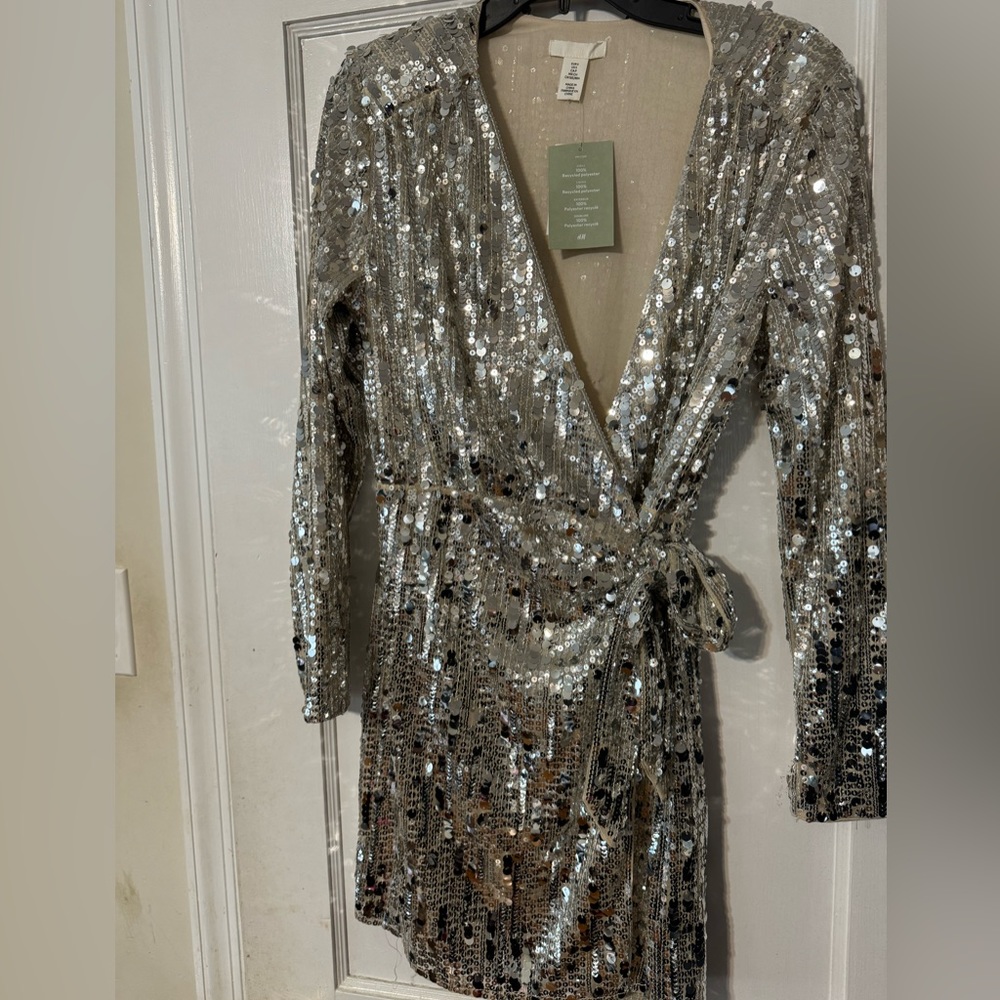 NWT H&M sequined Dress